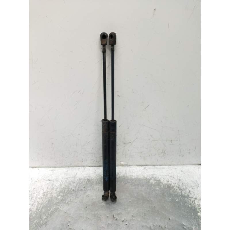 Recambio de amortiguadores maletero / porton para dodge journey se referencia OEM IAM 05178293AC  2009