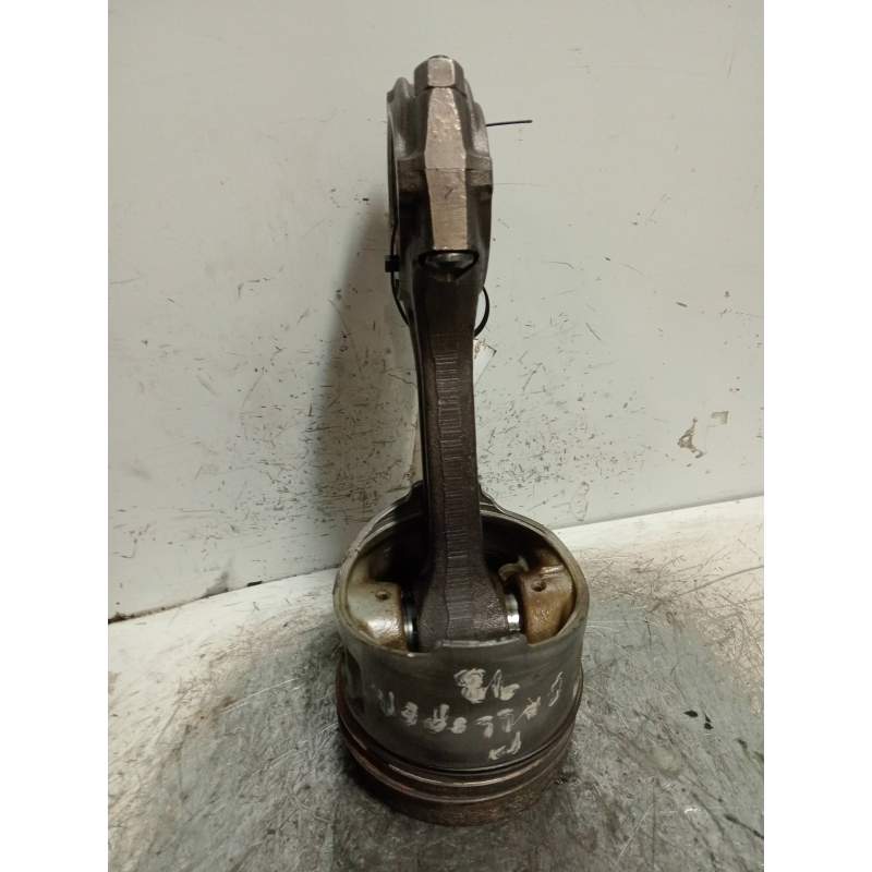 Recambio de piston para mitsubishi galloper (hyundai) 2.5 tdi exceed confort (3-ptas.) referencia OEM IAM J81S09  