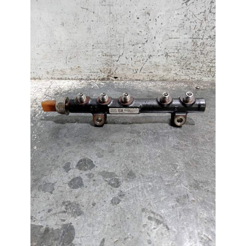 Recambio de rampa inyectora para citroën c4 cactus referencia OEM IAM 9804776780  