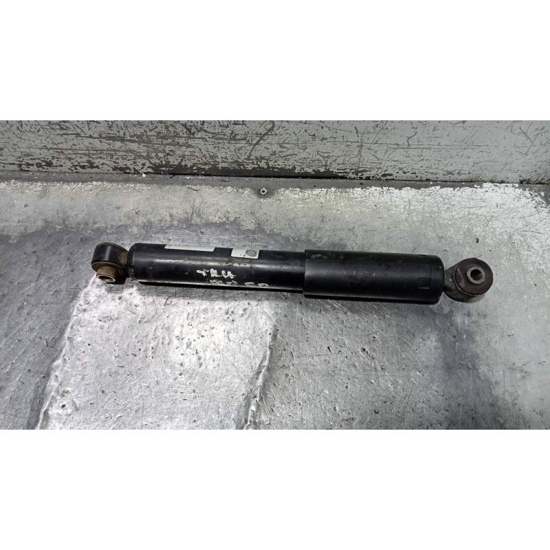 Recambio de amortiguador trasero derecho para opel combo (corsa c) familiar referencia OEM IAM 814901002455  