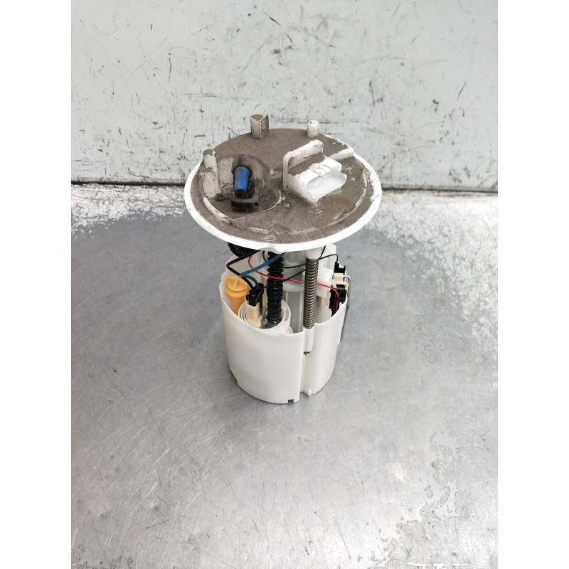 Recambio de bomba combustible para opel corsa d cmon referencia OEM IAM  12G 2006