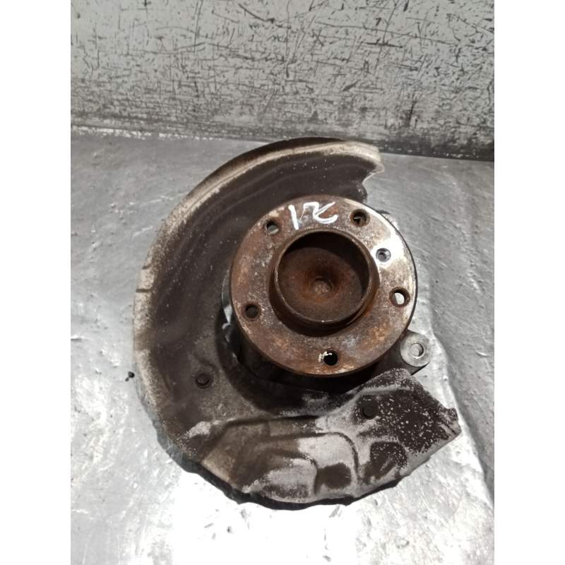Recambio de mangueta delantera izquierda para bmw 1 coupé (e82) 123 d referencia OEM IAM  123D 2007