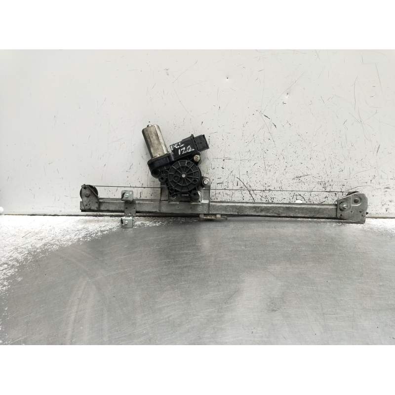 Recambio de elevalunas delantero izquierdo para peugeot boxer furgoneta 2.2 hdi 120 referencia OEM IAM 1340453080 5P 