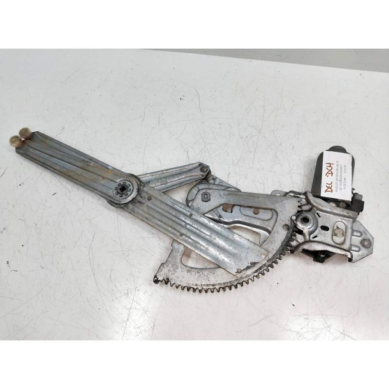 Recambio de elevalunas delantero derecho para peugeot 205 berlina 1.8 d mito referencia OEM IAM   5P