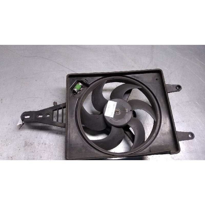 Recambio de electroventilador para lancia lybra berlina 1.6 referencia OEM IAM 18240155  