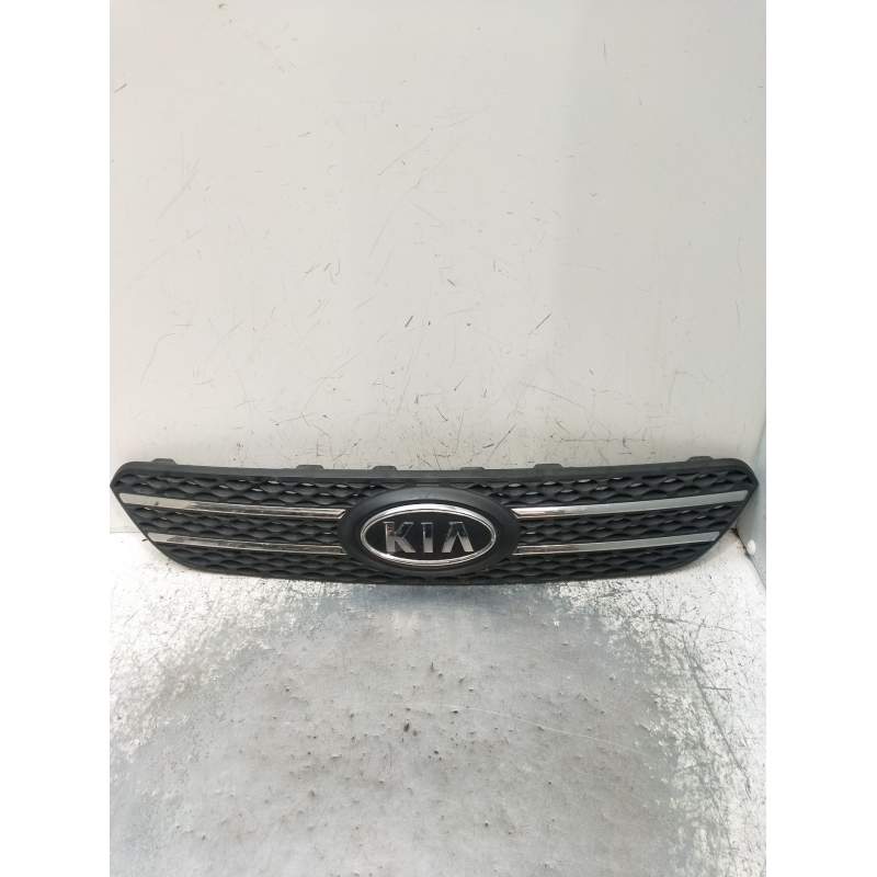 Recambio de rejilla delantera para kia pro cee´d (ed) 2.0 crdi 140 referencia OEM IAM   2008