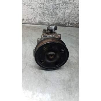 BOMBA DIRECCION CC113A696BB 22TDCI 2013