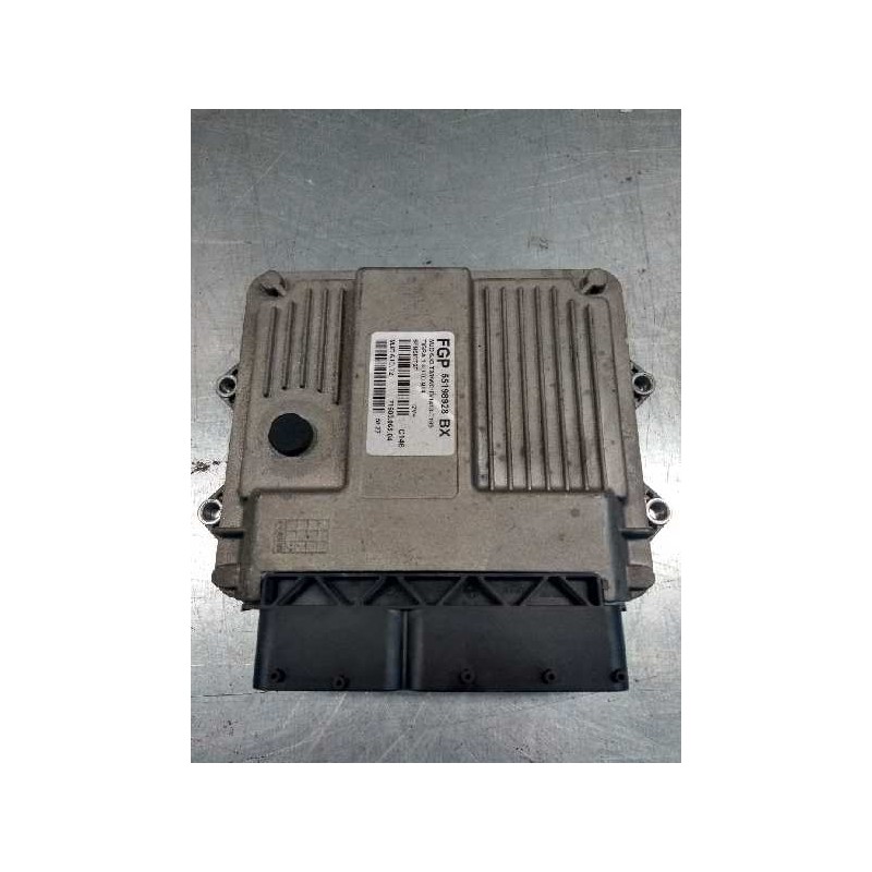 Recambio de centralita motor uce para opel tigra twin top 1.3 16v cdti cat (z 13 dt / ln9) referencia OEM IAM 55198928 MJD6JOT2 