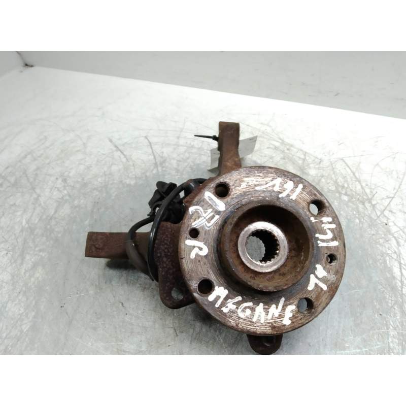 Recambio de mangueta delantera izquierda para renault megane i classic (la0) referencia OEM IAM  14G 1999