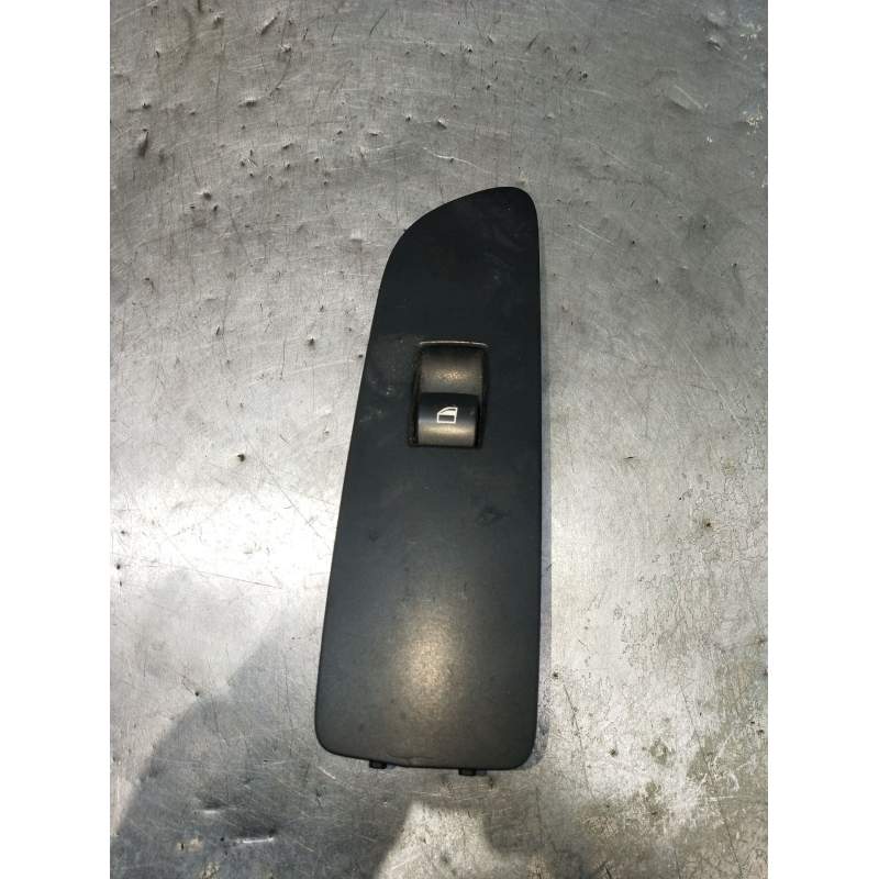 Recambio de mando elevalunas delantero derecho para bmw 1 coupé (e82) 123 d referencia OEM IAM 9162997 15939966 2P 2007