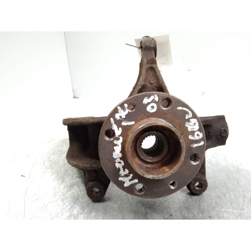 Recambio de mangueta delantera izquierda para renault megane ii berlina 5p 1.6 16v referencia OEM IAM  16G 2003