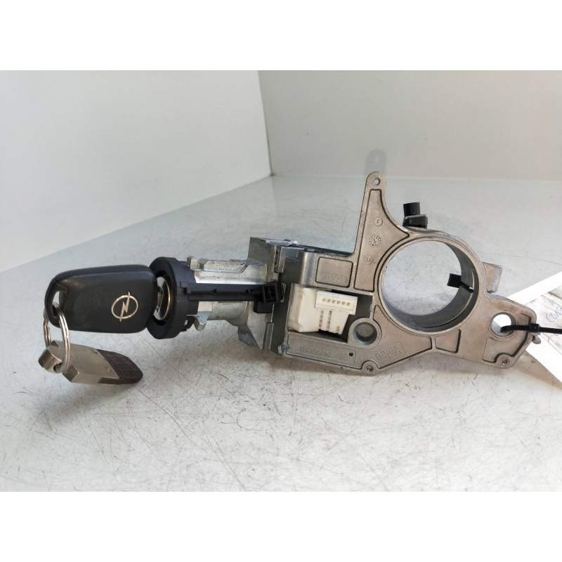 Recambio de conmutador de arranque para opel zafira b 1.8 16v referencia OEM IAM N0501882 18G 2005