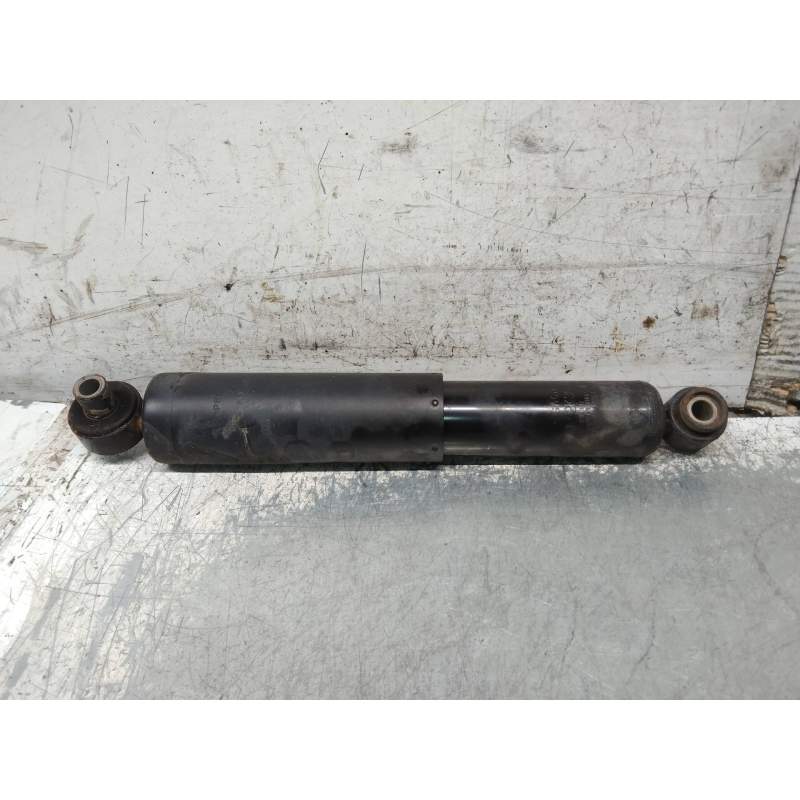 Recambio de amortiguador trasero derecho para kia soul diva referencia OEM IAM 553002K300  