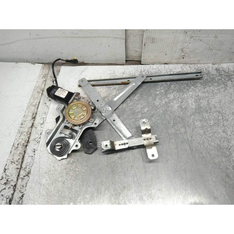 Recambio de elevalunas trasero izquierdo para ssangyong musso 2.9 turbodiesel cat referencia OEM IAM 8810005002  5P