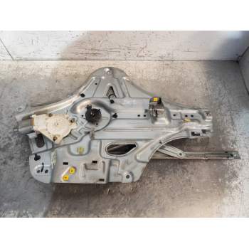 ELEVALUNAS DELANTERO IZQUIERDO 824702G060 4P 2006