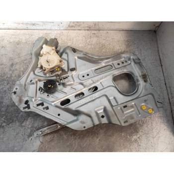 ELEVALUNAS TRASERO DERECHO 834802G040 4P 2006