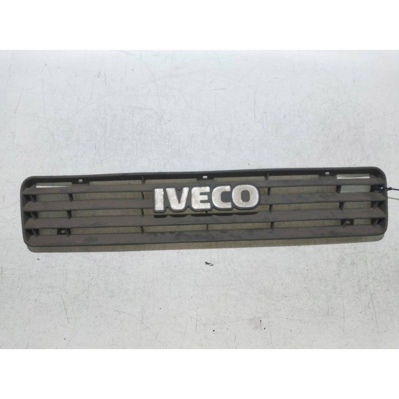 Recambio de rejilla delantera para iveco daily caja cerrada (1989 =>) referencia OEM IAM   