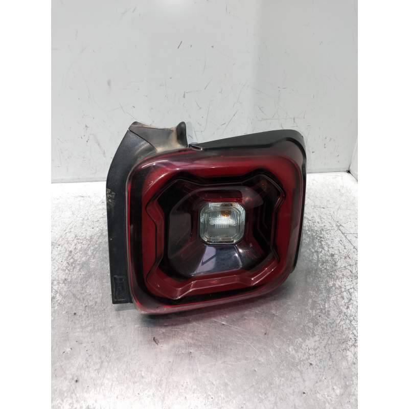 Recambio de piloto trasero derecho para jeep renegade limited referencia OEM IAM   