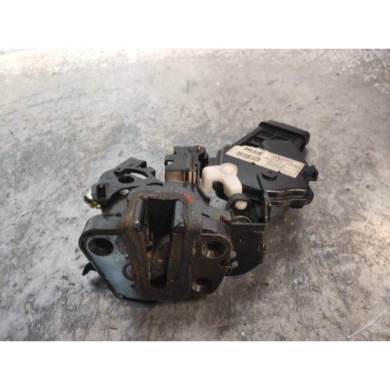 Recambio de motor cierre centralizado trasero izquierdo para kia magentis active referencia OEM IAM 814102G010 4P 2006
