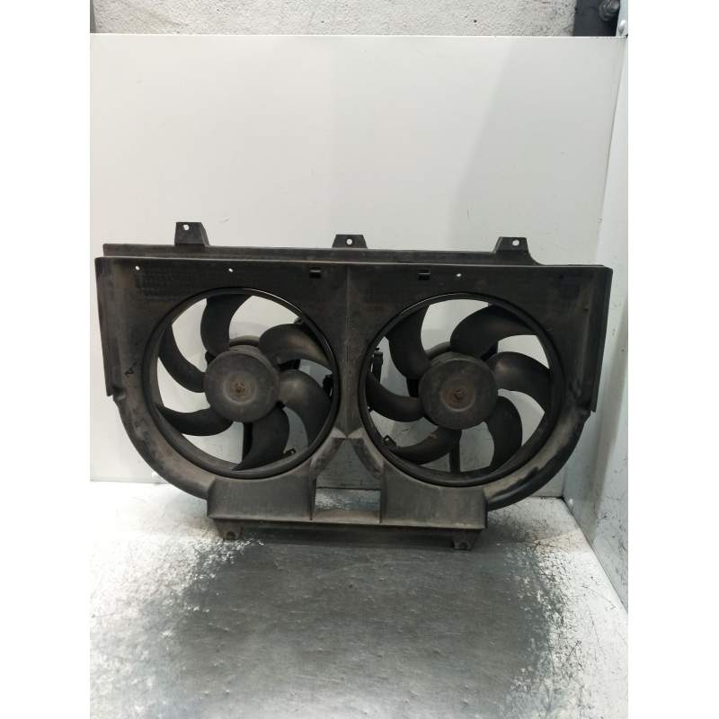 Recambio de electroventilador para nissan serena (c23) 2.3 d referencia OEM IAM 214109C0D6 025880 1992