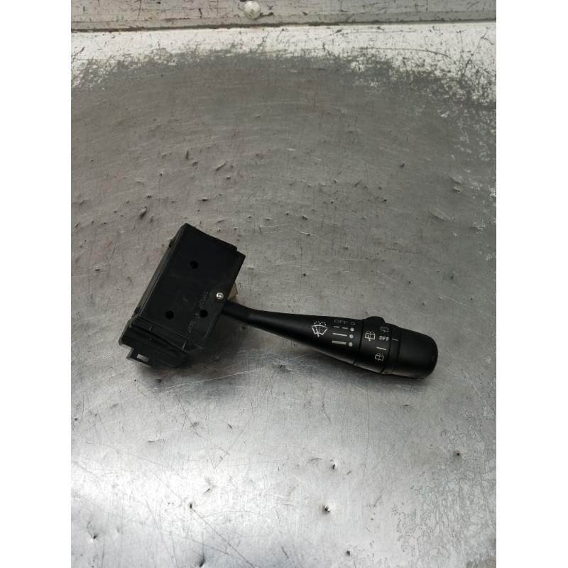 Recambio de mando limpia para nissan serena (c23) 2.3 d referencia OEM IAM   1992
