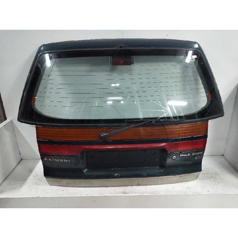 Recambio de porton trasero para mitsubishi space wagon (n30/n40) 2000 glxi referencia OEM IAM   