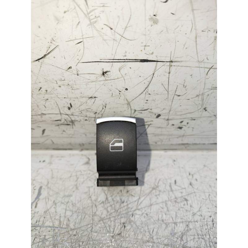 Recambio de mando elevalunas delantero derecho para volkswagen passat cc (357) 2.0 tdi referencia OEM IAM 5K09598550574  4P