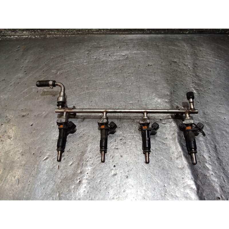 Recambio de rampa inyectora para chevrolet cruze (j300) 1.8 referencia OEM IAM 182B3BA 18G 2009