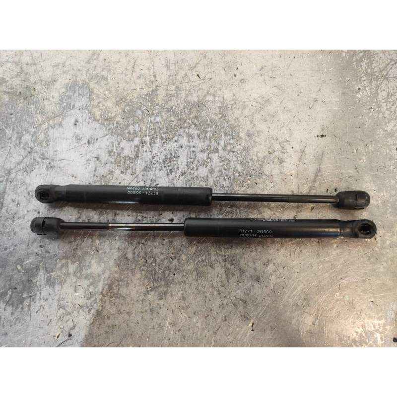 Recambio de amortiguadores maletero / porton para kia magentis active referencia OEM IAM 811612G000 4P 2006