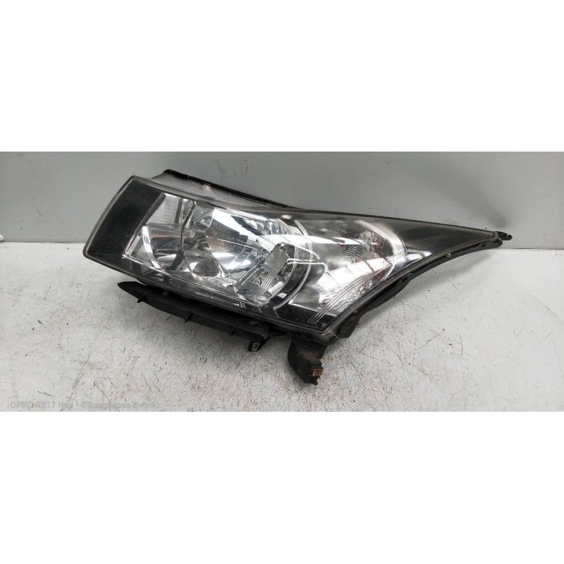 Recambio de faro izquierdo para chevrolet cruze ls referencia OEM IAM   