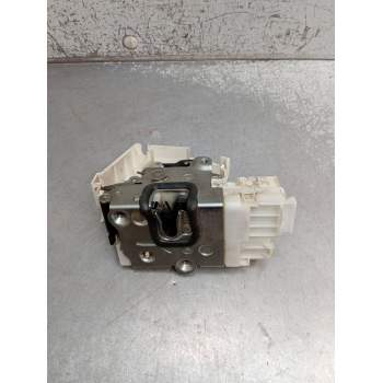 MOTOR CIERRE CENTRALIZADO TRASERO DERECHO 1697302235Q3 5P 2006
