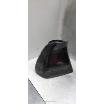 PILOTO TRASERO IZQUIERDO COMPACT 2001