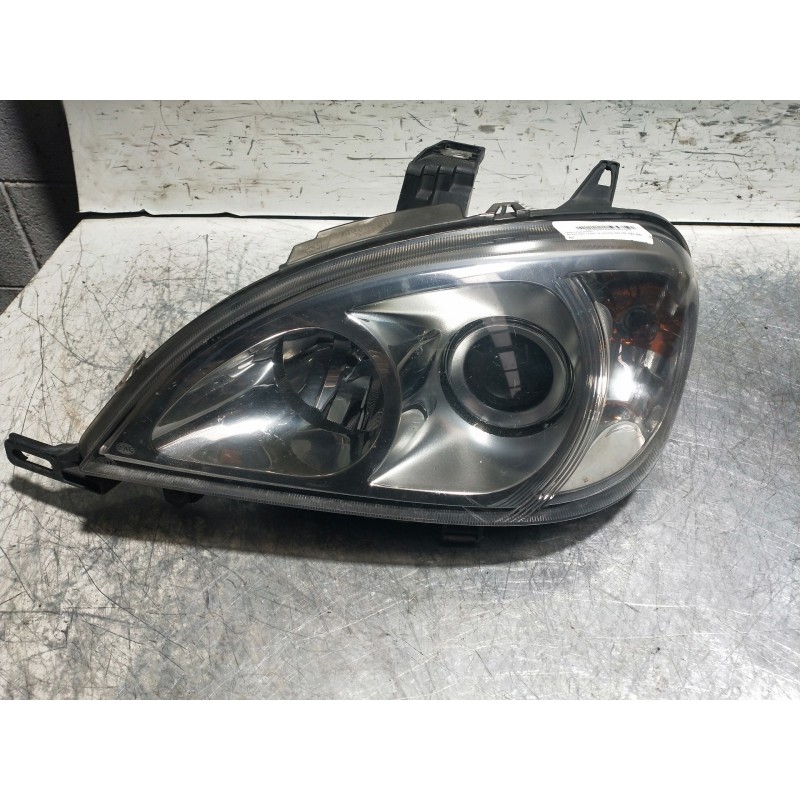 Recambio de faro izquierdo para mercedes clase m (w163) 400 cdi (163.128) referencia OEM IAM  5DV00829000 