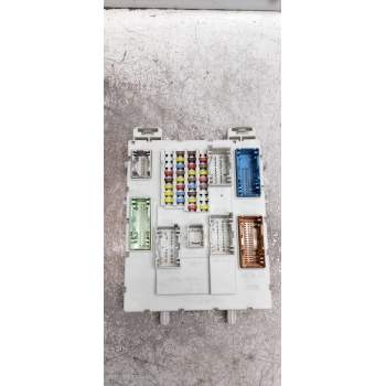 CAJA RELES / FUSIBLES BV6T14014HFB BV6N14A073ES 