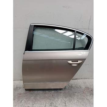PUERTA TRASERA IZQUIERDA 4P 2005