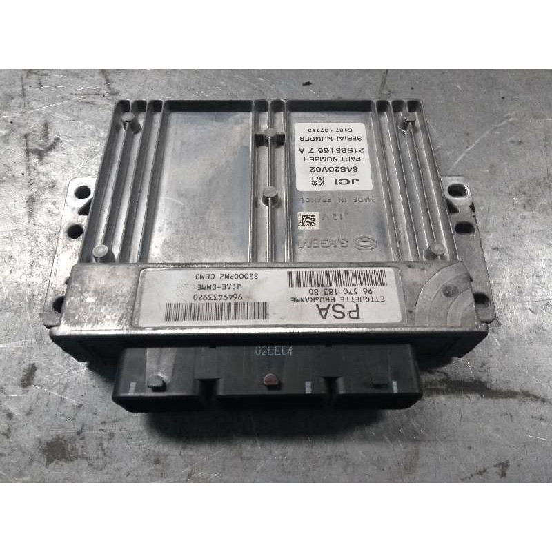 Recambio de centralita motor uce para citroen c2 vtr referencia OEM IAM 9657018380 9649433980 84820V02 215851667A S2000PM2