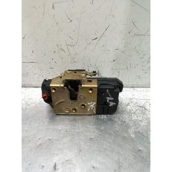 MOTOR CIERRE CENTRALIZADO TRASERO DERECHO 5P 2001