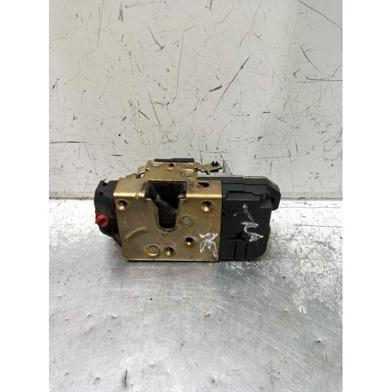 Recambio de motor cierre centralizado trasero derecho para citroën xsara (n1) 2.0 hdi 90 referencia OEM IAM  5P 2001