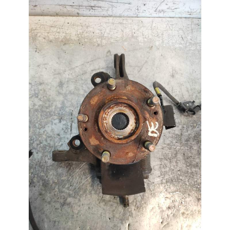 Recambio de mangueta delantera derecha para kia magentis active referencia OEM IAM  20CRDI 2006