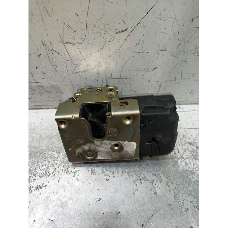 Recambio de motor cierre centralizado trasero izquierdo para peugeot 206 berlina xn referencia OEM IAM   