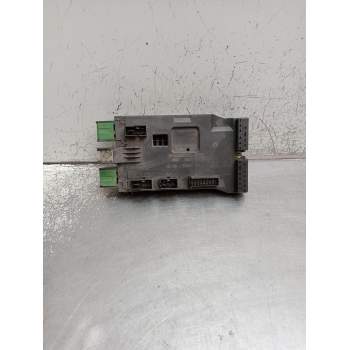 CAJA RELES / FUSIBLES 0005400950 08501003 