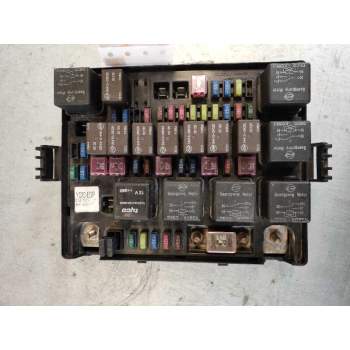 CAJA RELES / FUSIBLES Y220EDP C5E19N AK5012