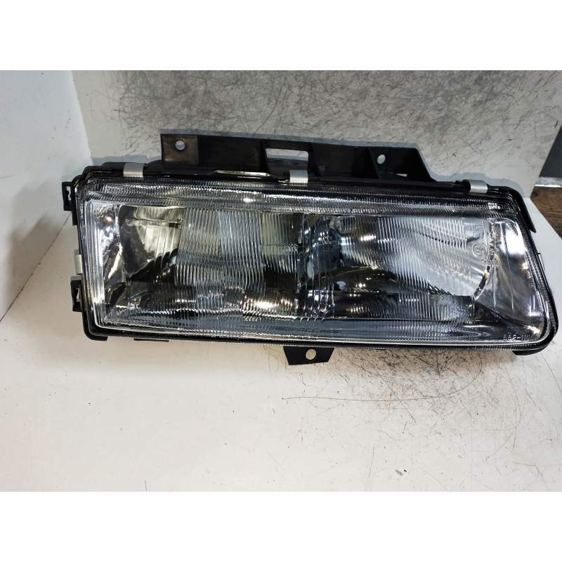 Recambio de faro derecho para citroën xantia berlina referencia OEM IAM   