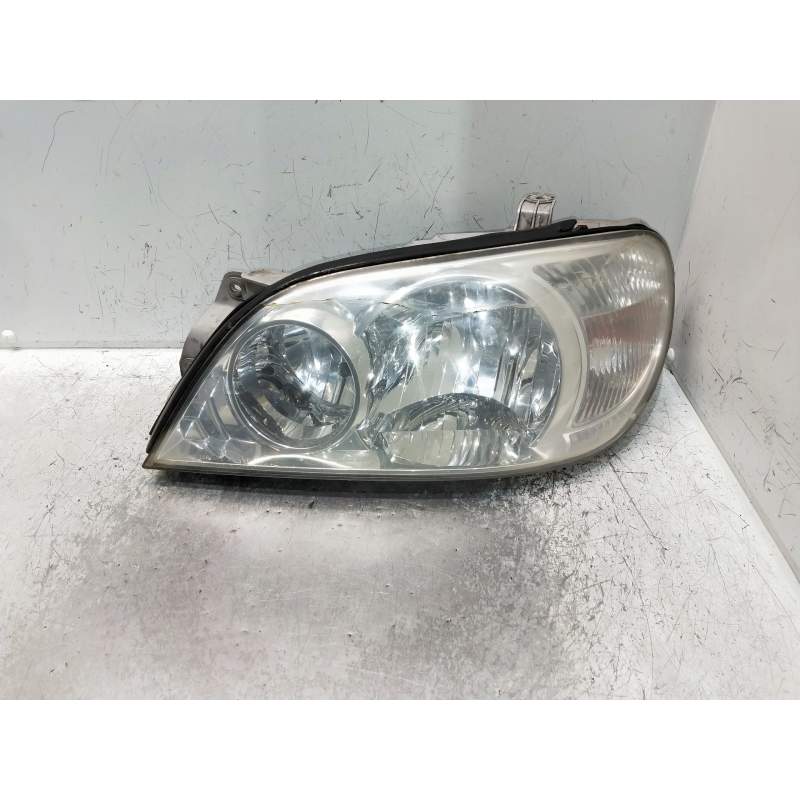 Recambio de faro izquierdo para kia carnival ii 2.9 cdri ex referencia OEM IAM   2001
