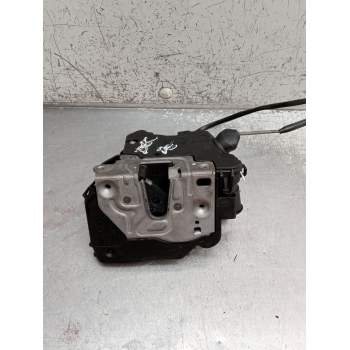 MOTOR CIERRE CENTRALIZADO DELANTERO DERECHO 4P 2000