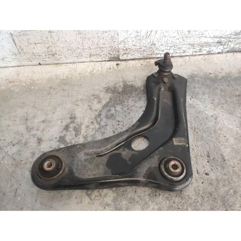 Recambio de brazo suspension inferior delantero izquierdo para citroen c-elysée shine referencia OEM IAM   