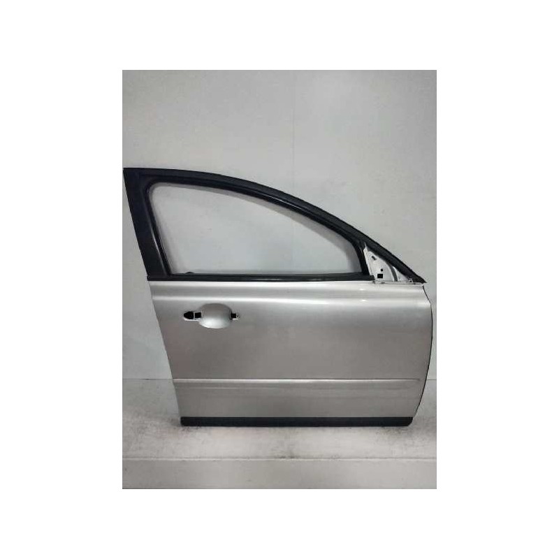 Recambio de puerta delantera derecha para volvo v50 familiar 2.0 diesel cat referencia OEM IAM   