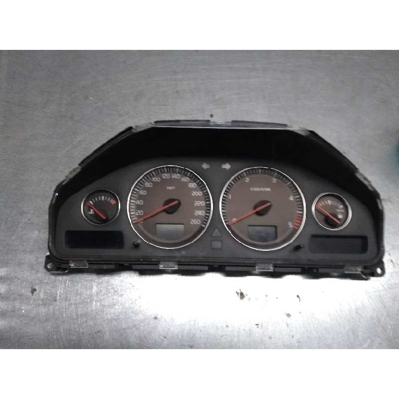 Recambio de cuadro instrumentos para volvo xc70 2.4 diesel cat referencia OEM IAM 30682277 69594220T 86025885