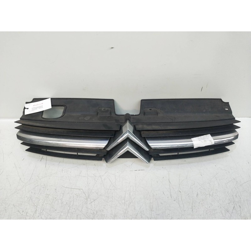 Recambio de rejilla delantera para citroen c5 berlina exclusive referencia OEM IAM 9636751980  