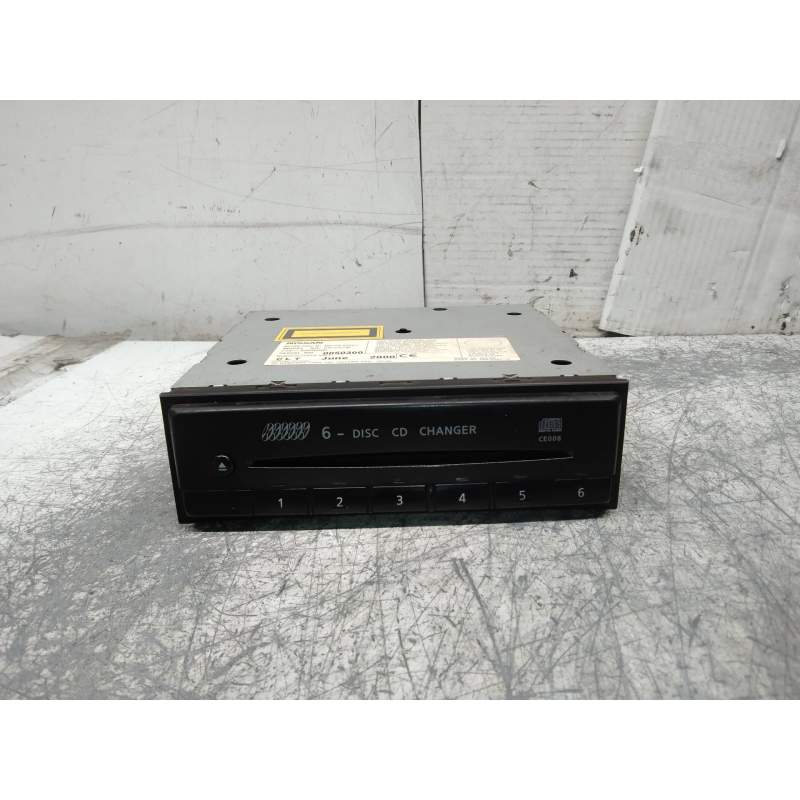 Recambio de sistema audio / radio cd para nissan almera (n16/e) luxury (a,i,e) referencia OEM IAM B818489961  2000
